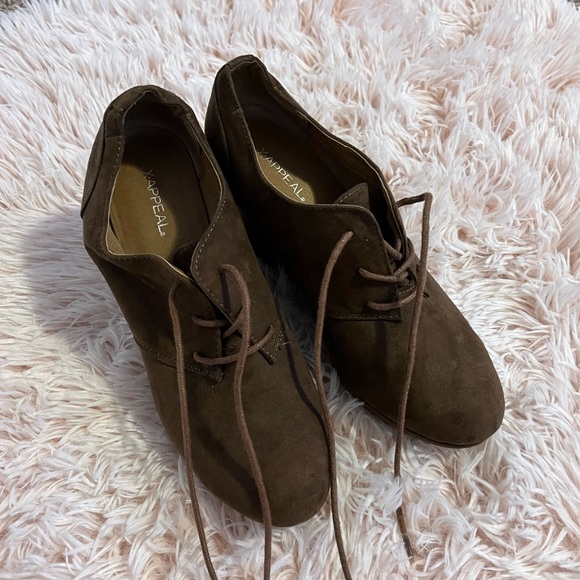 booties - Picture 2 of 2